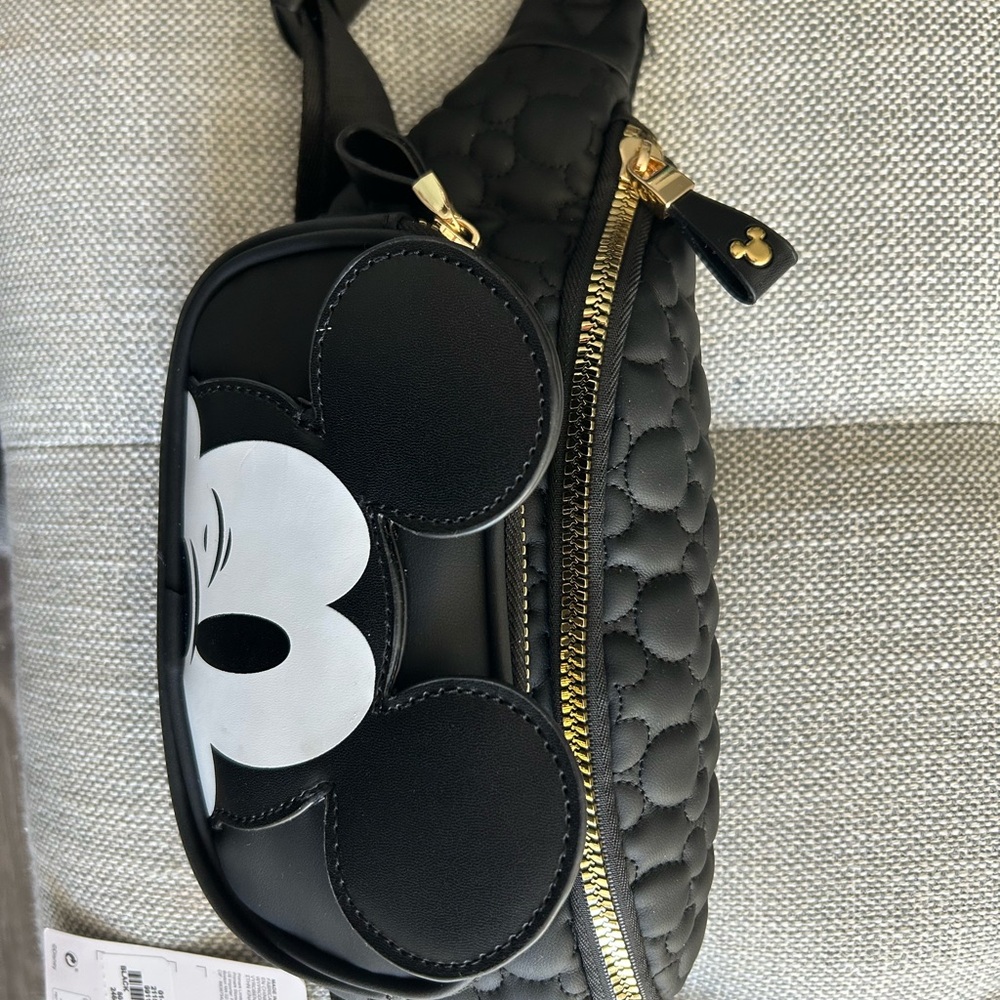 NWT Black and White Mickey Mouse Fanny pack Bag - Picture 2 of 6